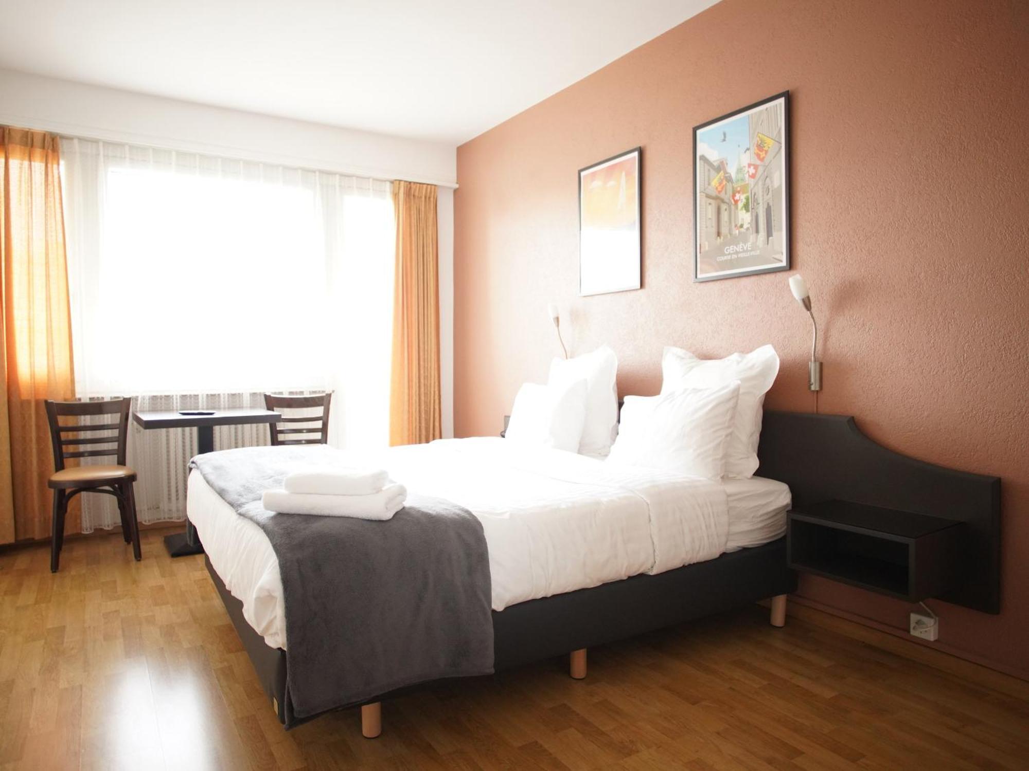 Hotel Carmen Genève Buitenkant foto